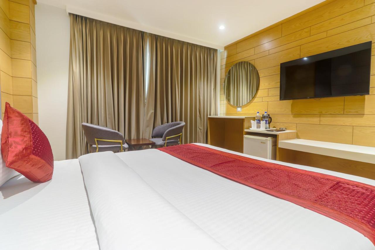 Hotel Bricks, Karol Bagh, New Delhi Luaran gambar
